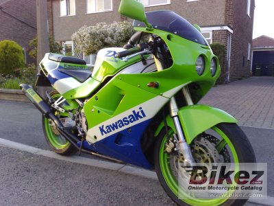 1989 Kawasaki ZXR 250 photo